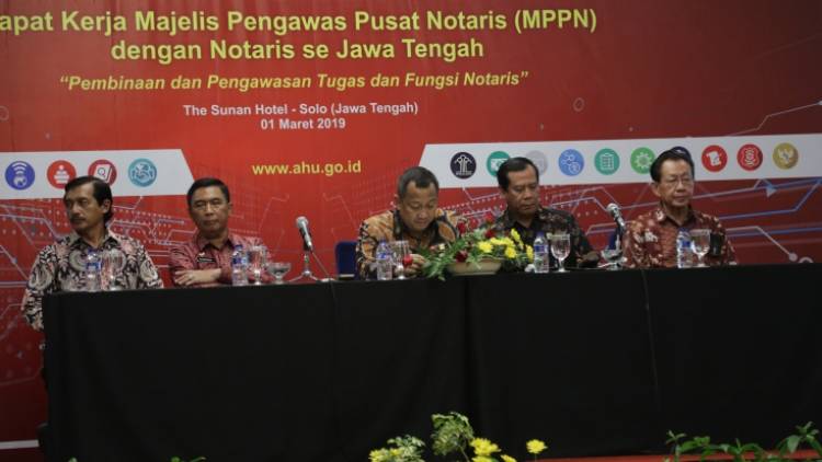 Kemenkumham Tingkatkan Pembinaan dan Pengawasan Notaris Demi Profesionalitas