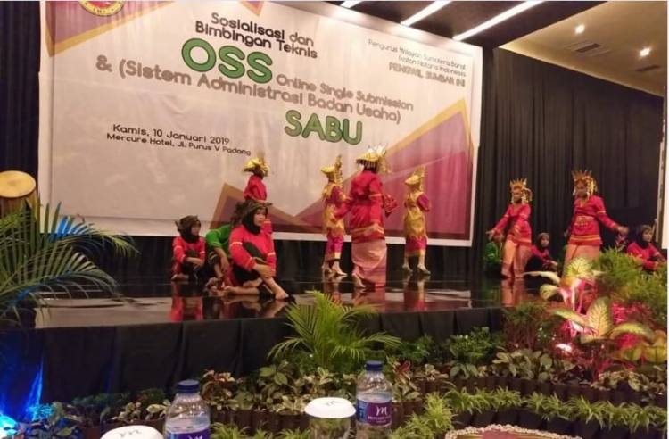 Sosialisasi OSS (Online Single Submission) dan SABU (Sistem Administrasi Badan Usaha)  di Sumatra Barat