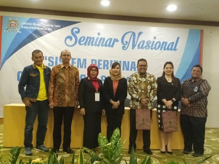 Seminar Nasional "Sistem Perizinan Online Single Submission (OSS)" Yang Diselenggarakan Oleh Pengurus Wilayah Kalimantan Timur Ikatan Notaris Indonesia